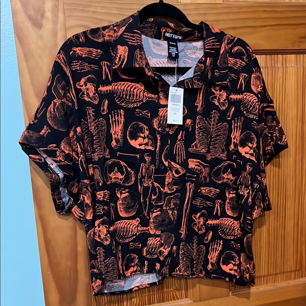 Hot Topic Black and Orange Skeleton Print Shirt